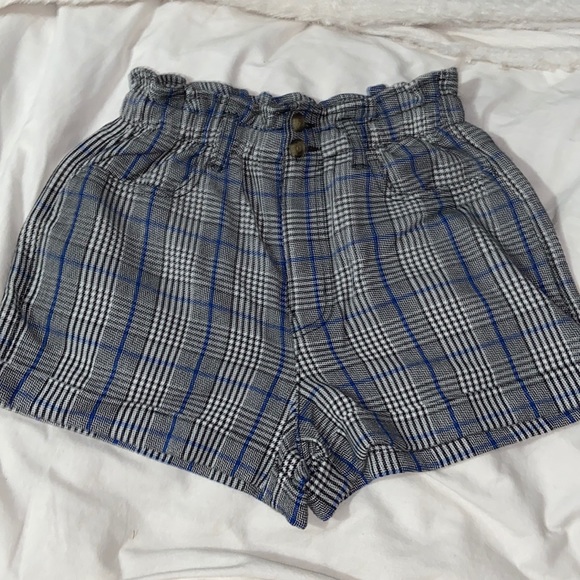 American Eagle Patterned Shorts - Picture 2 of 8